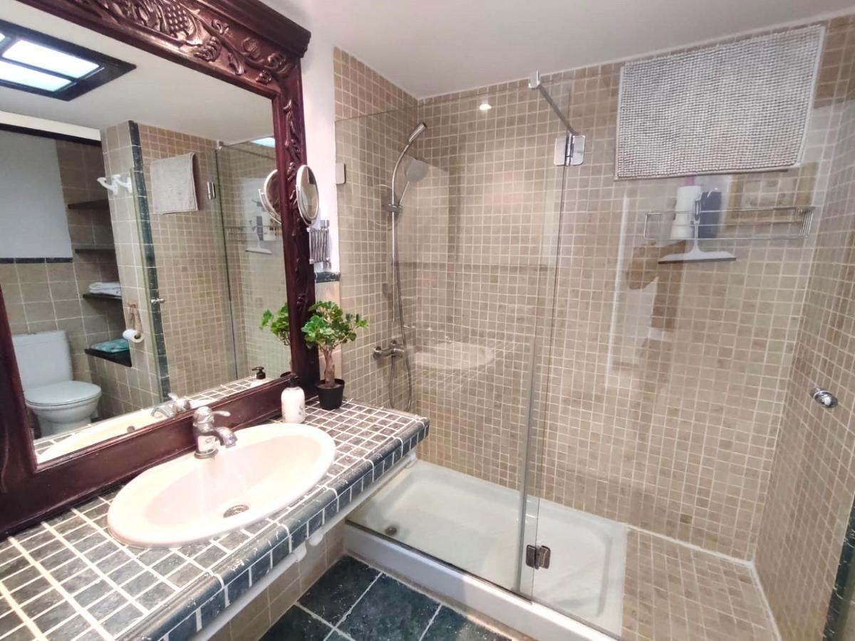 Very Lightful Apartment. Incredible Sea Views. Big Terrace, Swimming Pool. Ac. Very Close To Alicante City Center. ภายนอก รูปภาพ